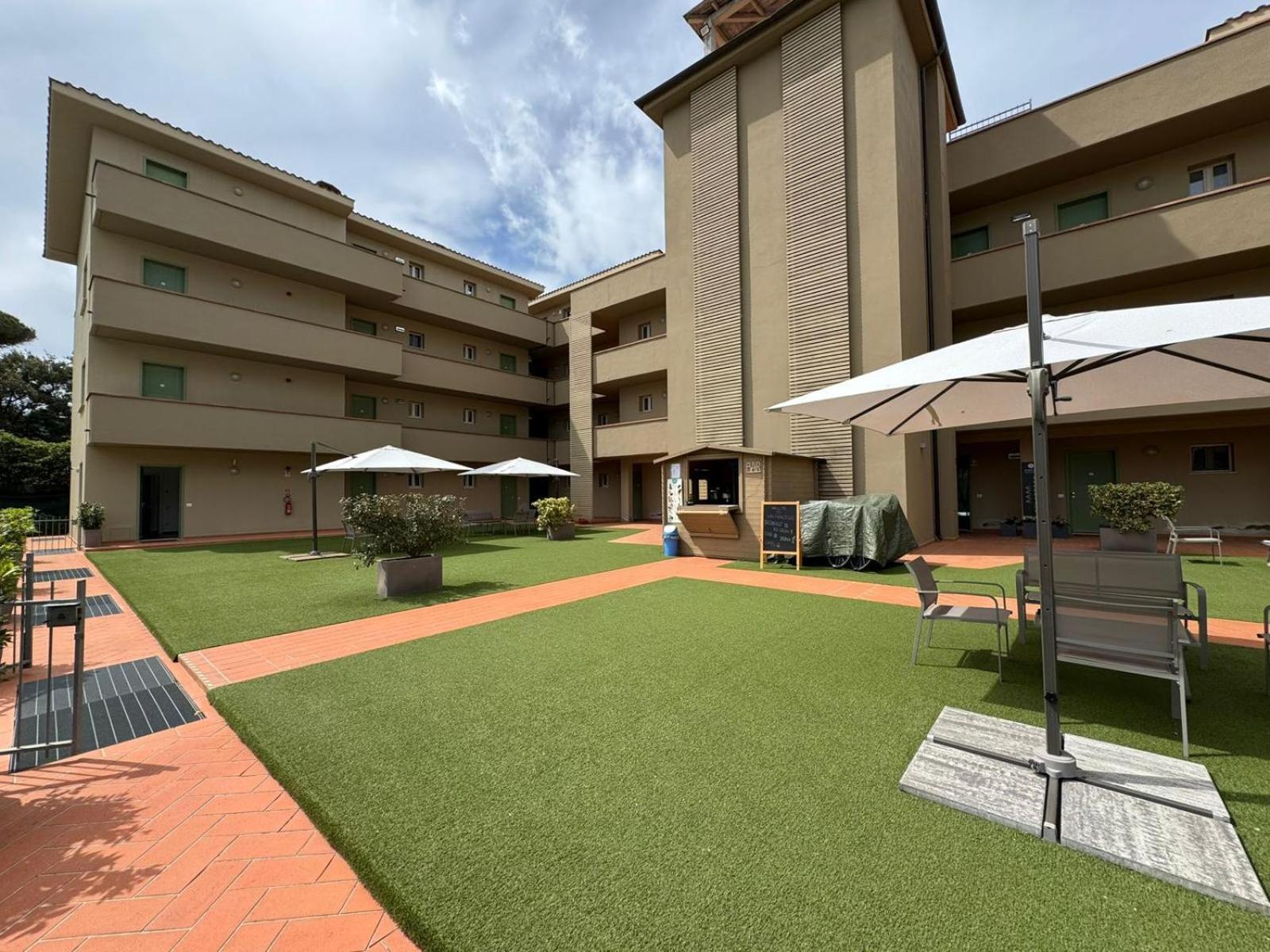 Residence San Francesco Tirrenia Dış mekan fotoğraf