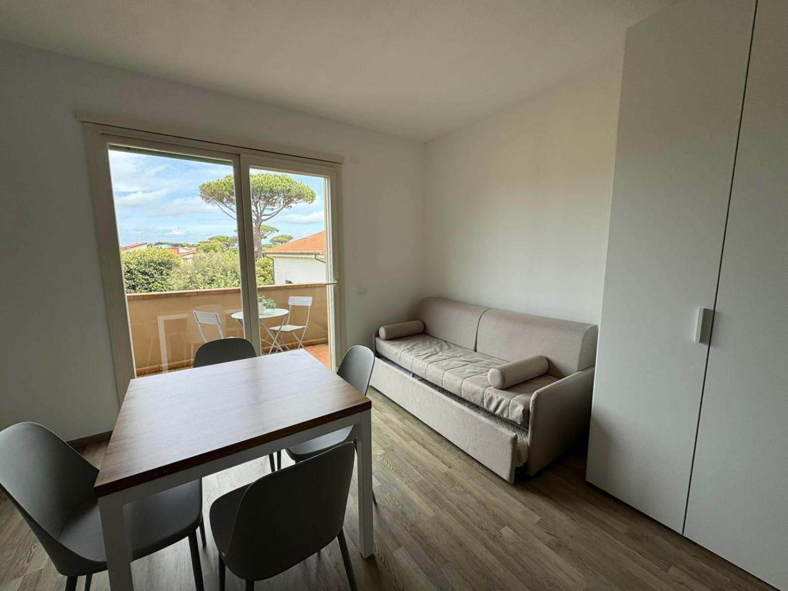 Residence San Francesco Tirrenia Dış mekan fotoğraf